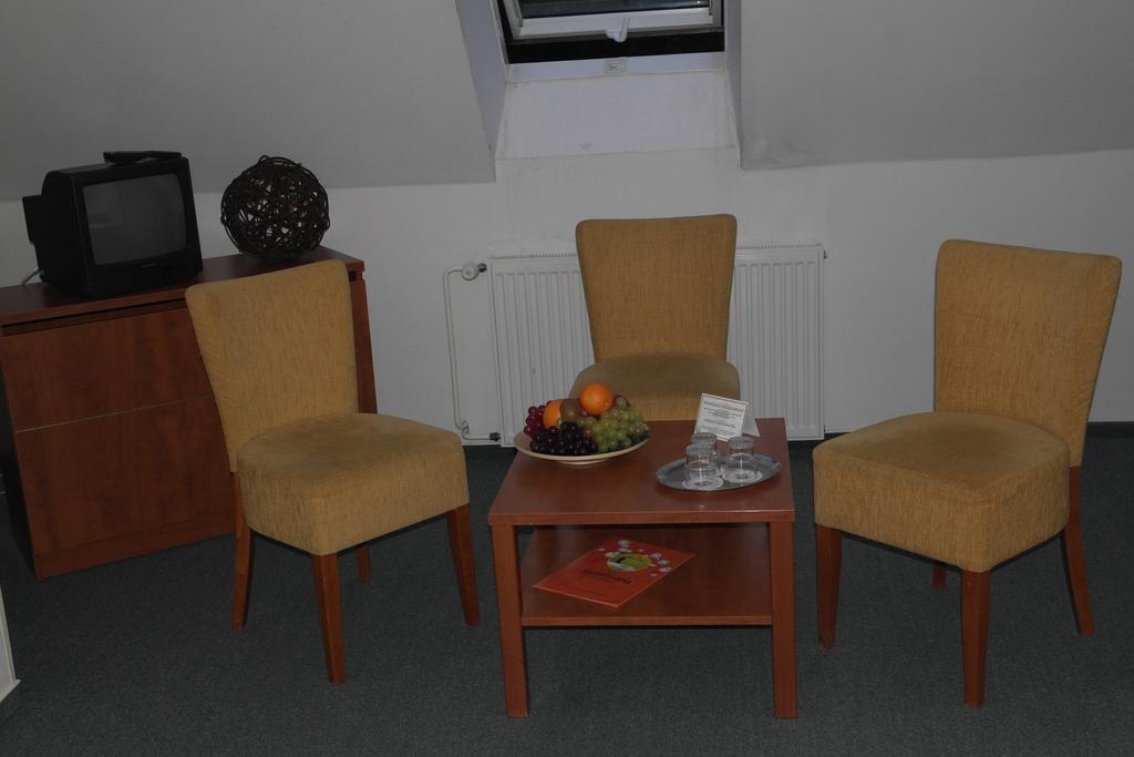 Wellness Hotel Harrachovka Ruang foto